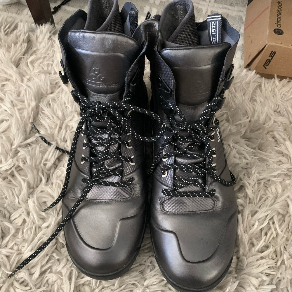 Nike ankle tops